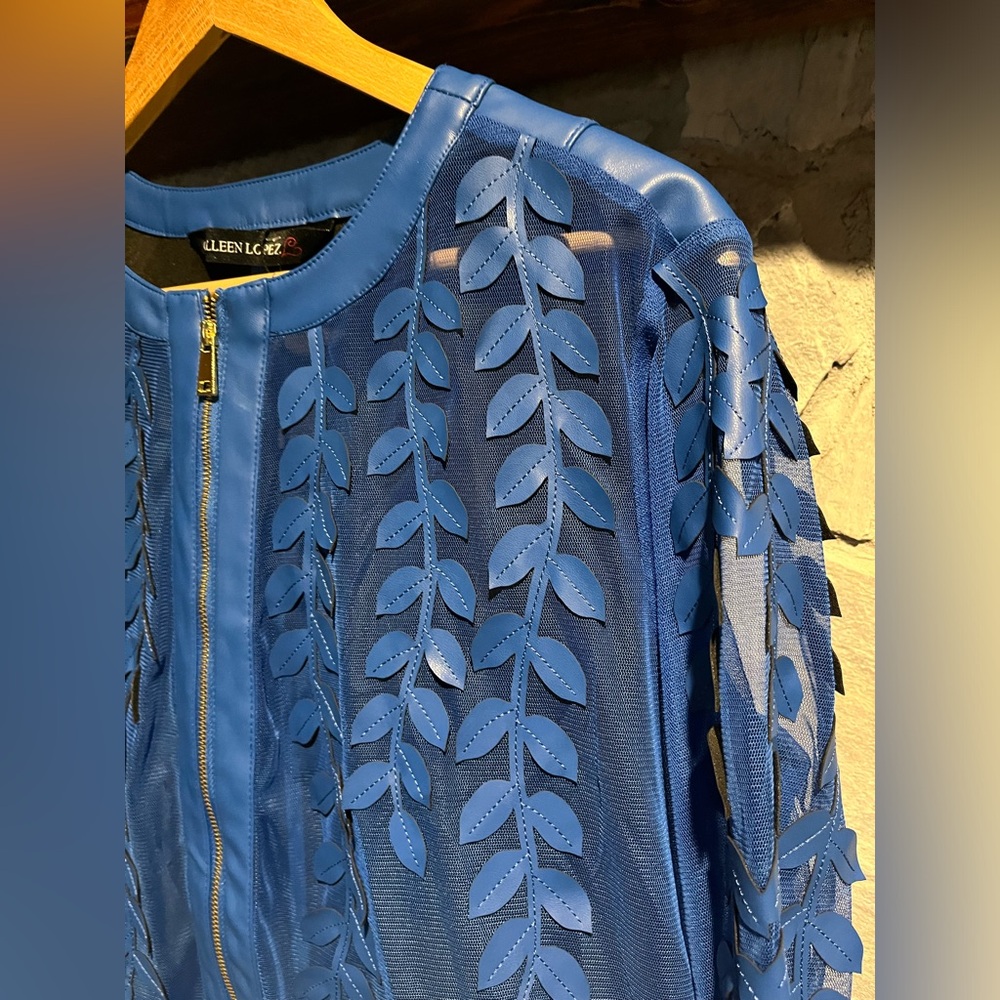 Colleen Lopez Blue Sheer Leaf Pattern Jacket, small - Picture 2 of 6
